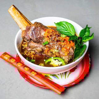 24 Beef noodle soup