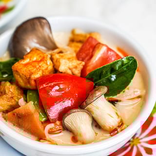 Tom Kha (M)